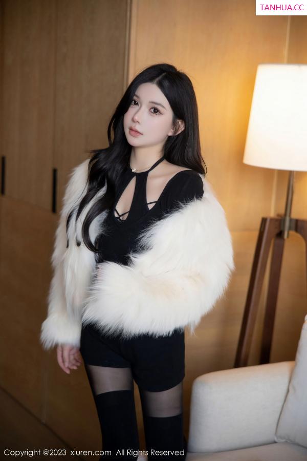  [XiuRen]高清写真图 2023.02.03 No.6212 林珊珊 黑丝美腿第19张图片